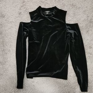 Forever 21 Black Long Sleeve Cut-Out Blouse | Size S